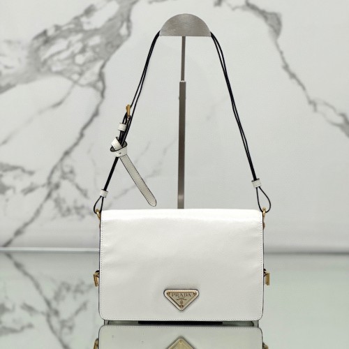 PRADA 프라다 그레이스 카프 삼각로고 플랩 가죽 숄더백 (4칼러)