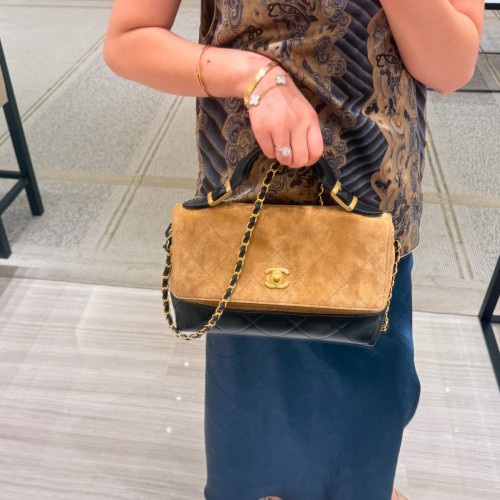 CHANEL 샤넬 25A 공방 탑핸들 라지 플랩백