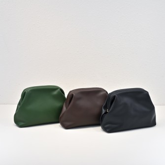 THE ROW 더로우 미라 가죽 클러치숄더 25cm