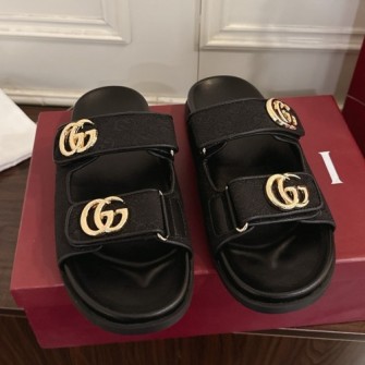 GUCCI 구찌 더블 G 버클 슬라이드 샌들