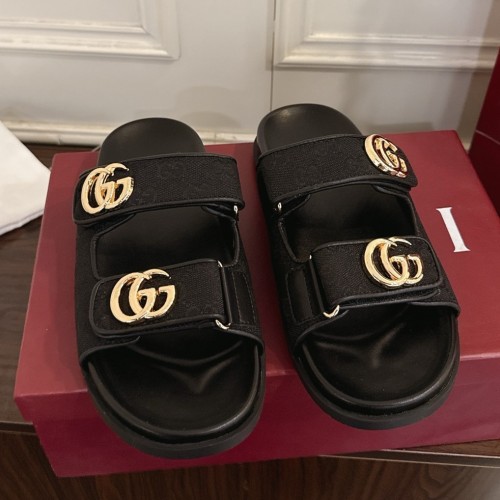 GUCCI 구찌 더블 G 버클 슬라이드 샌들