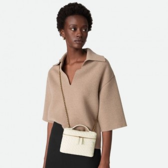 BOTTEGA VENETA 보테가베네타 Soft Vanity Intrecciato #2511041528