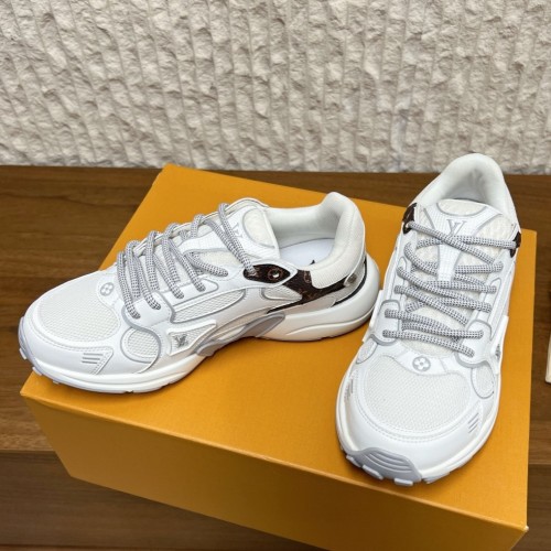 LOUIS VUITTON 루이비통 Olympia 올림피아 스니커즈