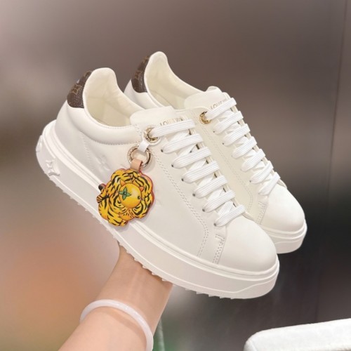 LOUIS VUITTON 루이비통 타임 아웃 스니커즈