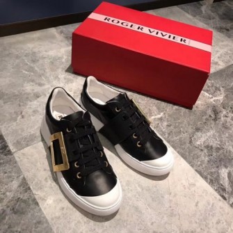 ROGER VIVIER 로저비비에 비브 스케이트 래커 버클