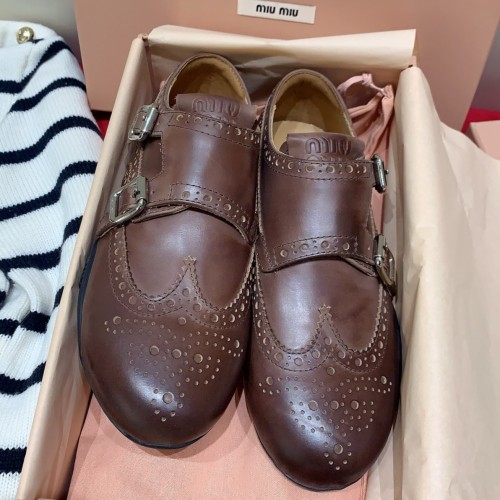 MIU MIU 미우미우 빈티지 가죽 스니커즈