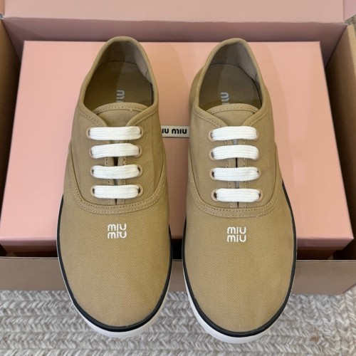 MIU MIU 미우미우 크리스탈 장식 캔버스 로우탑 스니커즈