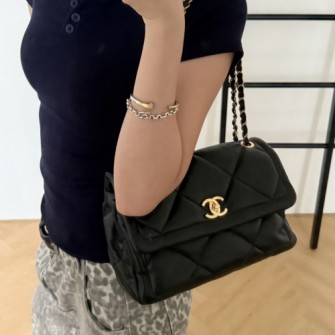 CHANEL 샤넬 양가죽 숄더백 AP11211750