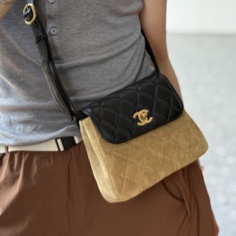 CHANEL 샤넬 프로맥시 숄더백(노루가죽) A18C1121