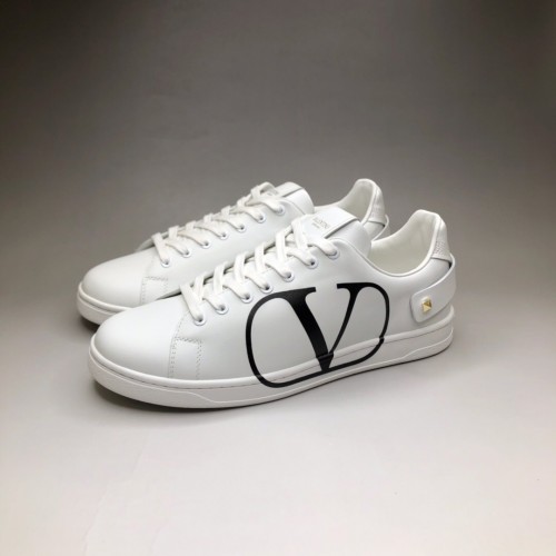 발렌티노 [VALENTINO]