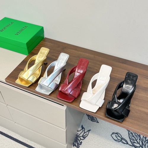 BOTTEGA VENETA 보테가베네타 리드골드 메탈릭 뮬 힐