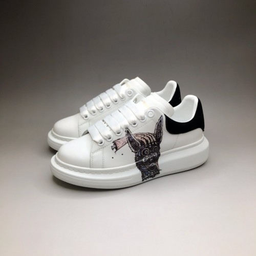 ALEXANDER MCQUEEN 알렉산더 맥퀸 오버사이즈 스니커즈