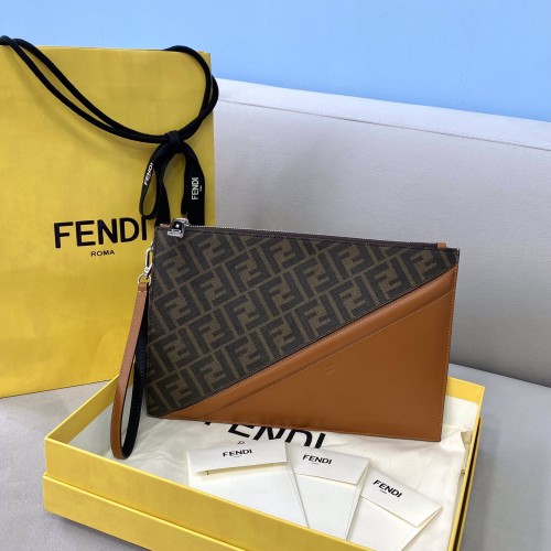 FENDI 펜디 클러치
