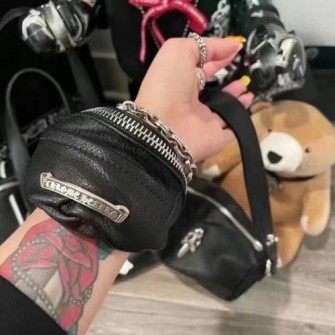 CHROME HEARTS 크롬하츠 손목착용 동전지갑