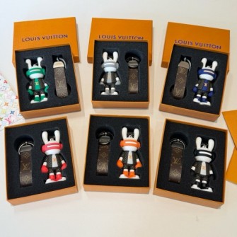 LOUIS VUITTON 루이비통 키링 #191451122