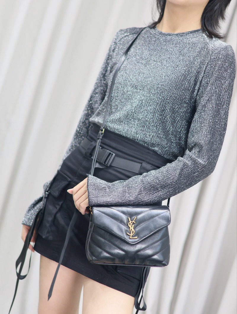 SAINT LAURENT 입생로랑 로우로우백(20cm) 467072